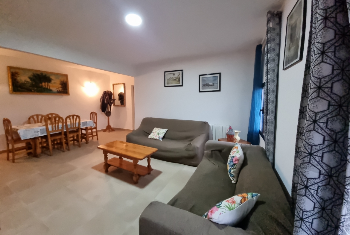 Salon con mesa