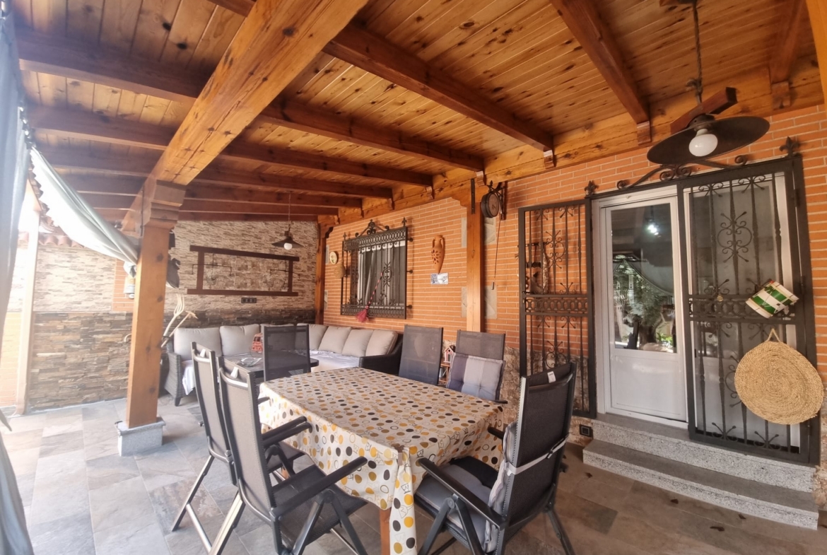 Chalet Pareado en Ugena 02