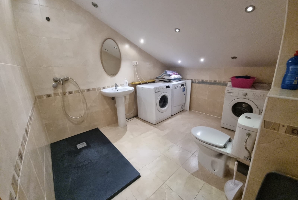 BAÑO BUHARDILLA11