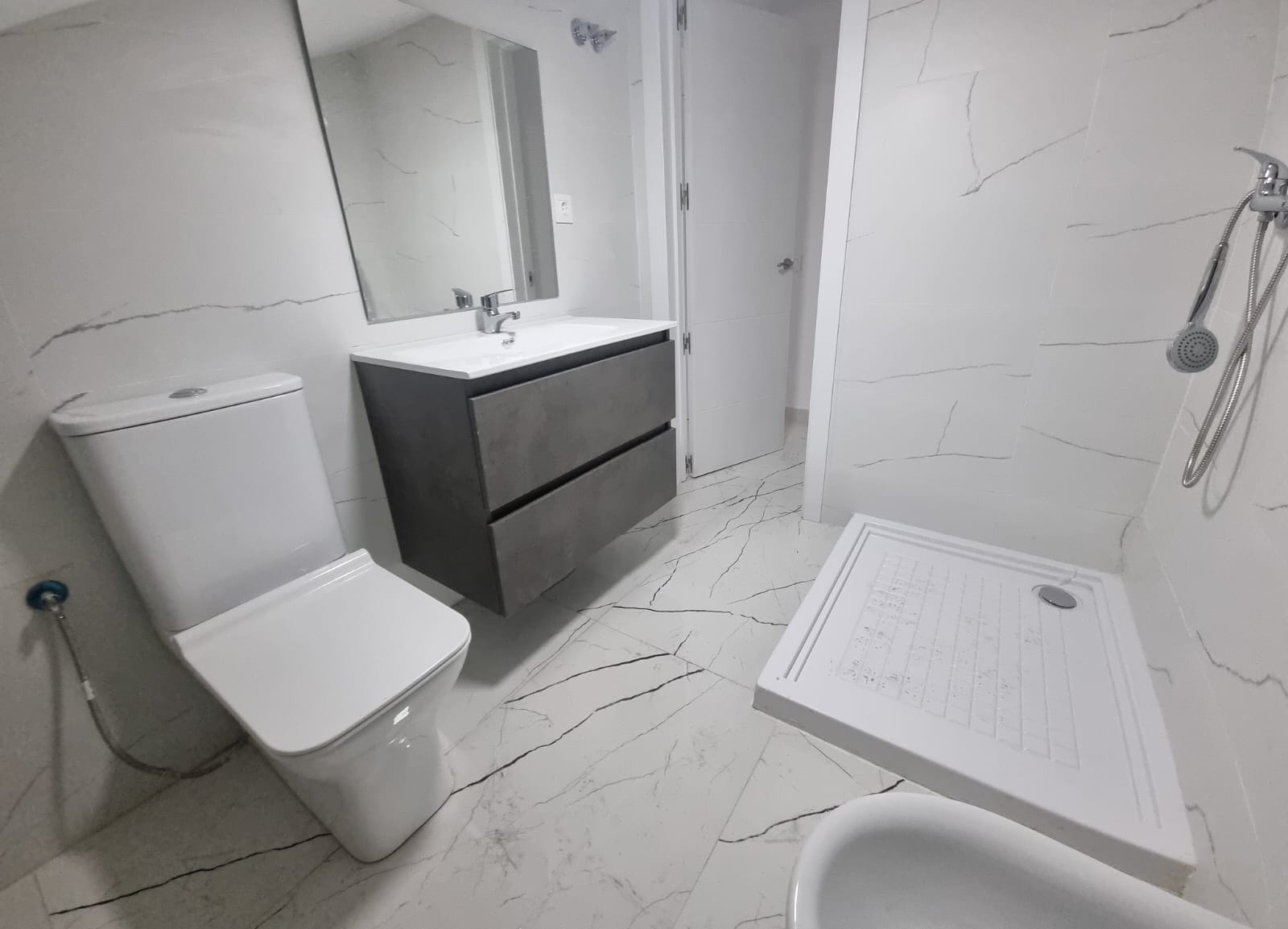 BAÑO1 BAÑO1