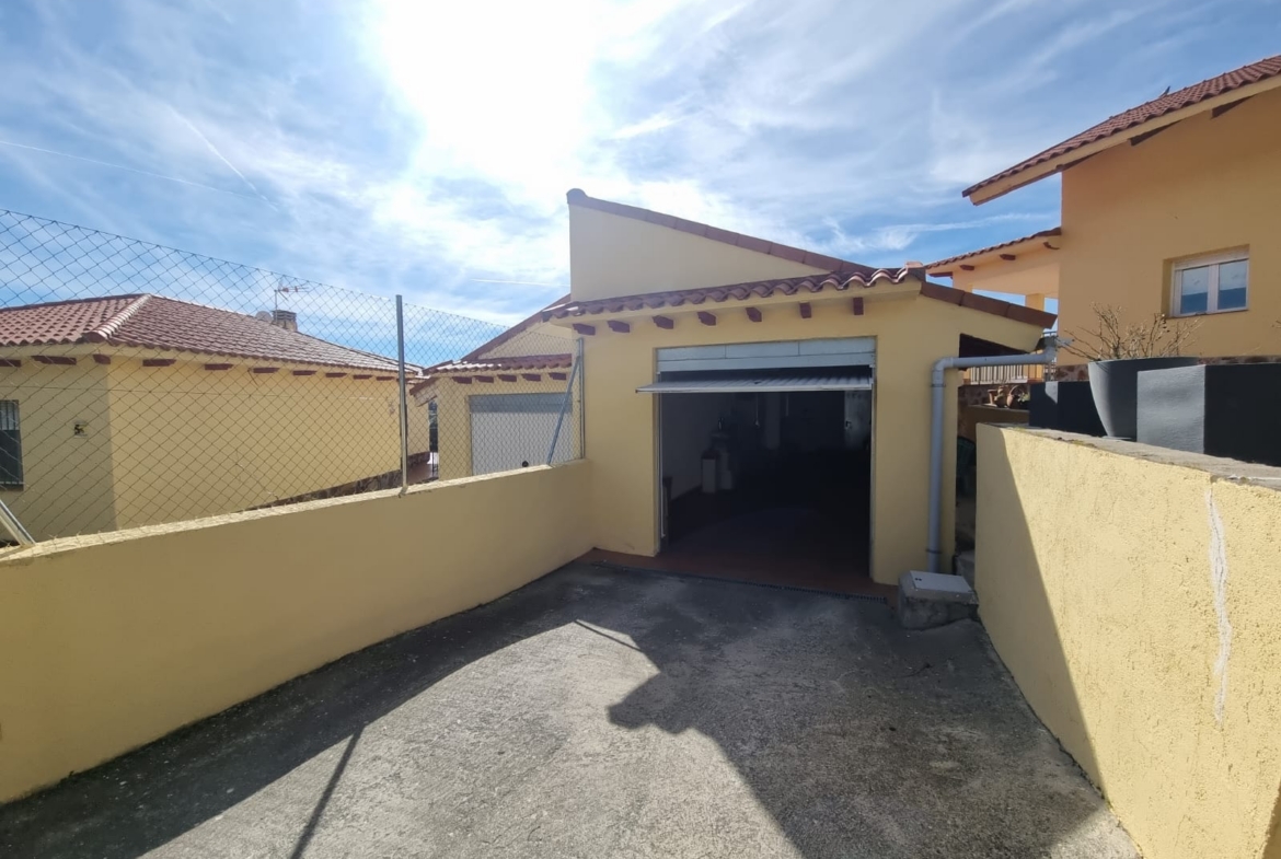 ENTRADA GARAJE